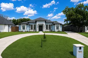 921 Delk Dr, Arlington, TX 76013 - Photo 2