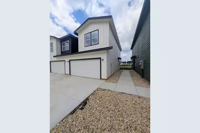 3501 E Renfro Street #403, Burleson, TX 76028 - Photo 2