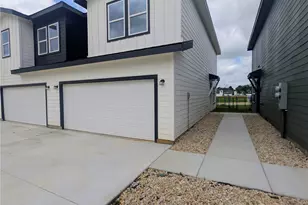 3501 E Renfro St, Burleson, TX 76028 - Photo 2