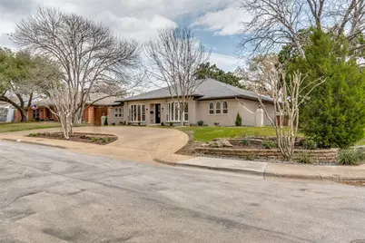 9406 Arborhill Drive, Dallas, TX 75243 - Photo 2