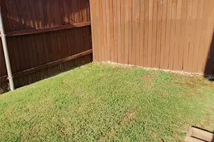 917 Avondale Ln, Plano, TX 75025 - Photo 12