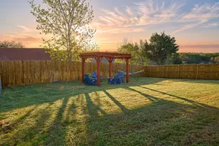 2415 Beverly Dr, Granbury, TX 76048 - Photo 20