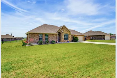 121 Walnut Street, Paradise, TX 76073 - Photo 2