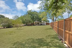 1216 N Elm St, Weatherford, TX 76086 - Photo 24