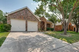 2006 Old York Dr, Keller, TX 76248 - Photo 2