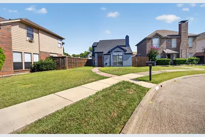 1925 Pinecrest Drive, Carrollton, TX 75010 - Photo 4