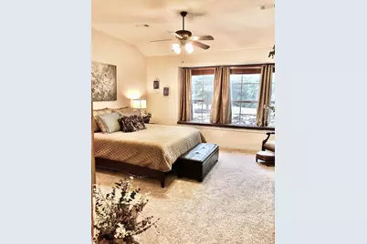 503 Landing Court, Grapevine, TX 76051 - Photo 10