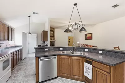 213 Sardius Boulevard, Granbury, TX 76049 - Photo 10