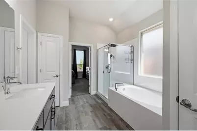 1303 Deer Hollow Drive, Arlington, TX 76002 - Photo 32
