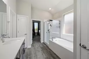1303 Deer Hollow Dr, Arlington, TX 76002 - Photo 32