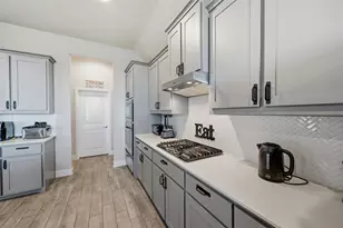 1303 Deer Hollow Dr, Arlington, TX 76002 - Photo 16