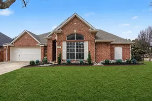 319 Lakewood Dr, Trophy Club, TX 76262 - Photo 2