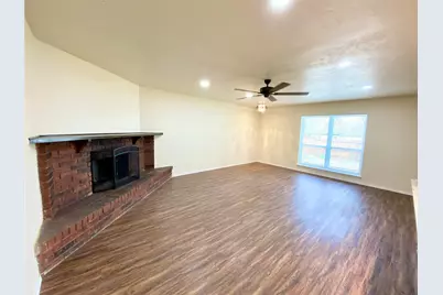 1702 Pilot Way, Garland, TX 75040 - Photo 2