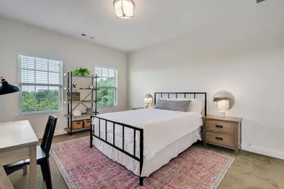503 W Royal Lane, Irving, TX 75039 - Photo 18