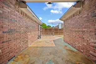 8104 Wharf St, Frisco, TX 75035 - Photo 22