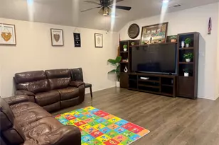2900 Peony Dr, Sherman, TX 75092 - Photo 4