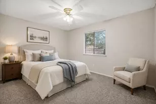 117 Cole St, Garland, TX 75040 - Photo 8