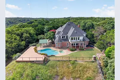 616 Redbud Court, Cedar Hill, TX 75104 - Photo 2