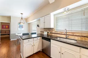 4320 Bellaire Dr S, Fort Worth, TX 76109 - Photo 12