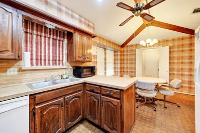 1913 Westcreek Drive, Garland, TX 75042 - Photo 8