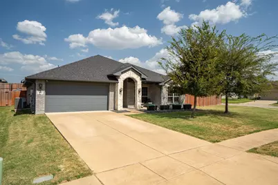 111 Columbia Street, Farmersville, TX 75442 - Photo 2