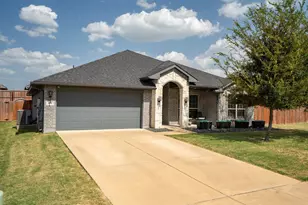 111 Columbia St, Farmersville, TX 75442 - Photo 1