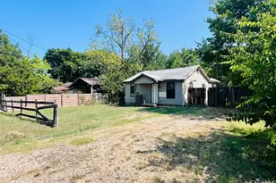8332 Midland Ln, Dallas, TX 75217 - Photo 4