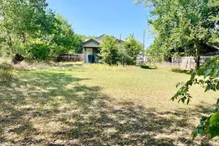 8332 Midland Ln, Dallas, TX 75217 - Photo 16