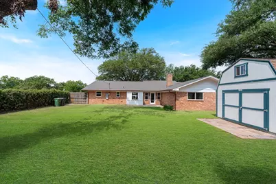1815 Lakemont Drive, Arlington, TX 76013 - Photo 4