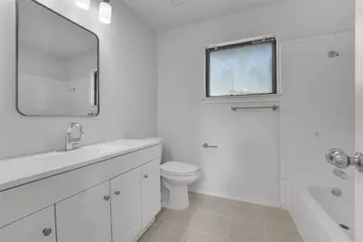 2116 Holly Hill Lane, Carrollton, TX 75007 - Photo 20