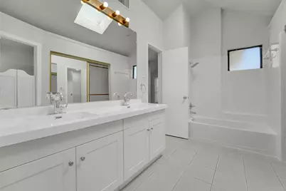2116 Holly Hill Lane, Carrollton, TX 75007 - Photo 14