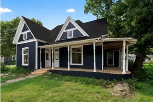 309 Poplar St, Italy, TX 76651 - Photo 1