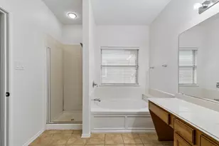 500 Golden Bell Dr, Glenn Heights, TX 75154 - Photo 8