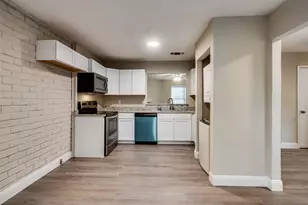 30 W Moutain Creek W, Grand Prairie, TX 75052 - Photo 14