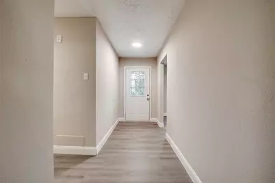 30 W Moutain Creek W, Grand Prairie, TX 75052 - Photo 8