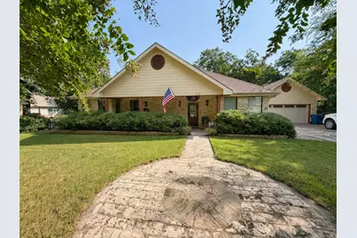 527 W Roberts Street, Gorman, TX 76454 - Photo 2