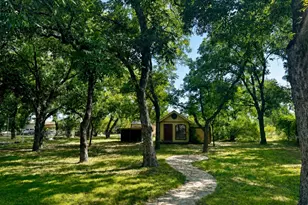 527 W Roberts St, Gorman, TX 76454 - Photo 30