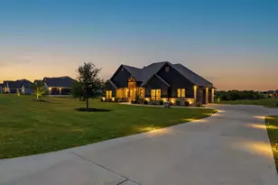 1115 Pioneer Xing, Weatherford, TX 76088 - Photo 2