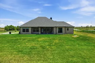 1115 Pioneer Xing, Weatherford, TX 76088 - Photo 32