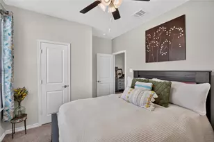 10228 Fountain Gate St, Aubrey, TX 76227 - Photo 4