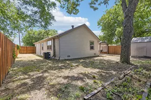 605 E Graham St, McKinney, TX 75069 - Photo 22