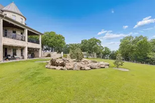 826 Cimmarron Bay Dr, Runaway Bay, TX 76426 - Photo 36