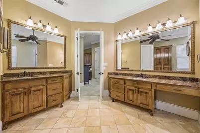 826 Cimmarron Bay Drive, Runaway Bay, TX 76426 - Photo 16