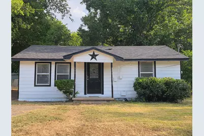 208 E First Street, Quinlan, TX 75474 - Photo 1