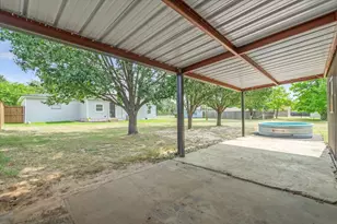 504 E Pennsylvania Ave, Van, TX 75790 - Photo 24