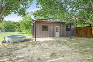 504 E Pennsylvania Ave, Van, TX 75790 - Photo 20