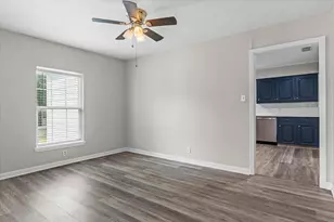 504 E Pennsylvania Ave, Van, TX 75790 - Photo 6
