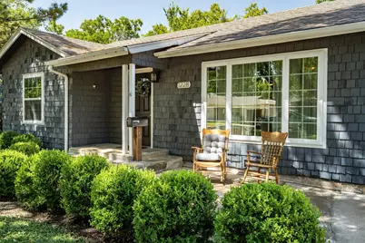 1228 S Pine Street, Grapevine, TX 76051 - Photo 4