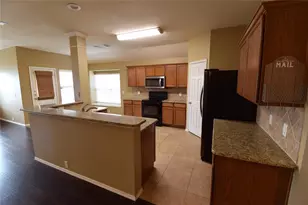 1006 Abigail Dr, Arlington, TX 76002 - Photo 2