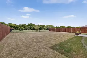 2208 Frio River Rd, Glenn Heights, TX 75154 - Photo 20